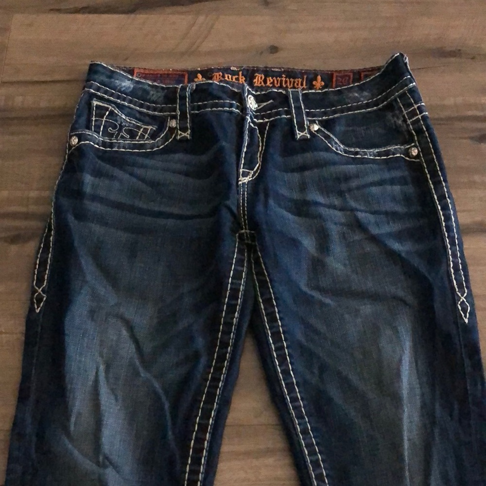 Buckle Rock Revival Eva Easy Cropped Jeans